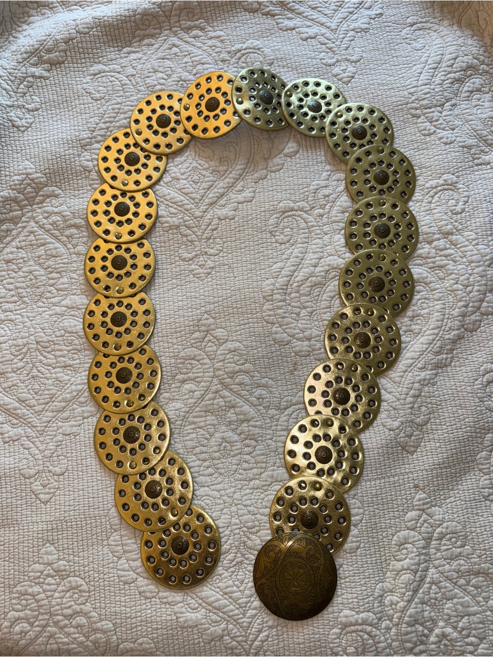 Amazon Gold Circle-Link Statement Belt
